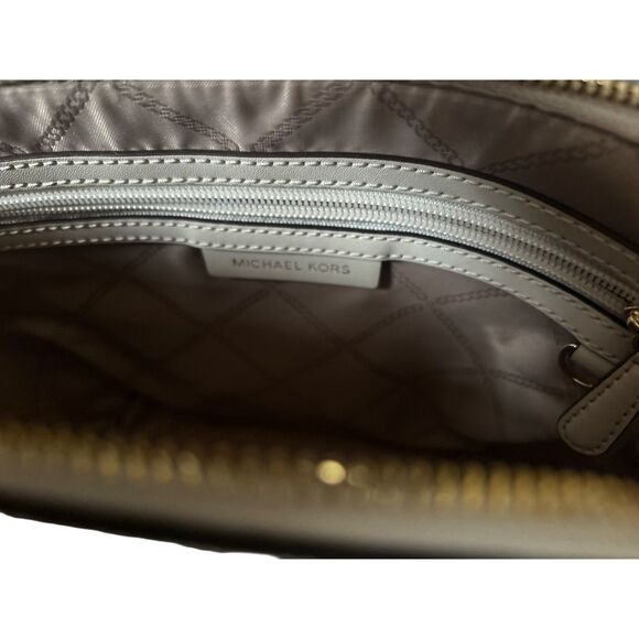 Michael Kors Selma Jet Set Medium Tote Satchel Bag Vanilla MK Logo Gold Hardware - Picture 8 of 9